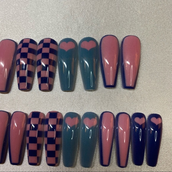 24 piece set of Press on Nails Coffin Shape - Picture 10 of 11